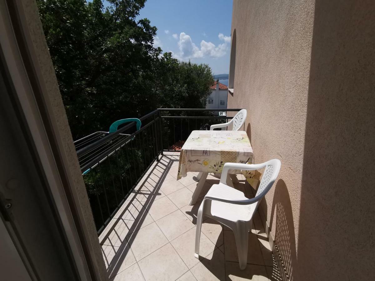 Apartment Bruno Crikvenica Bagian luar foto